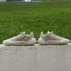 Adidas Men Cream Athletic Shoes ( 9 )